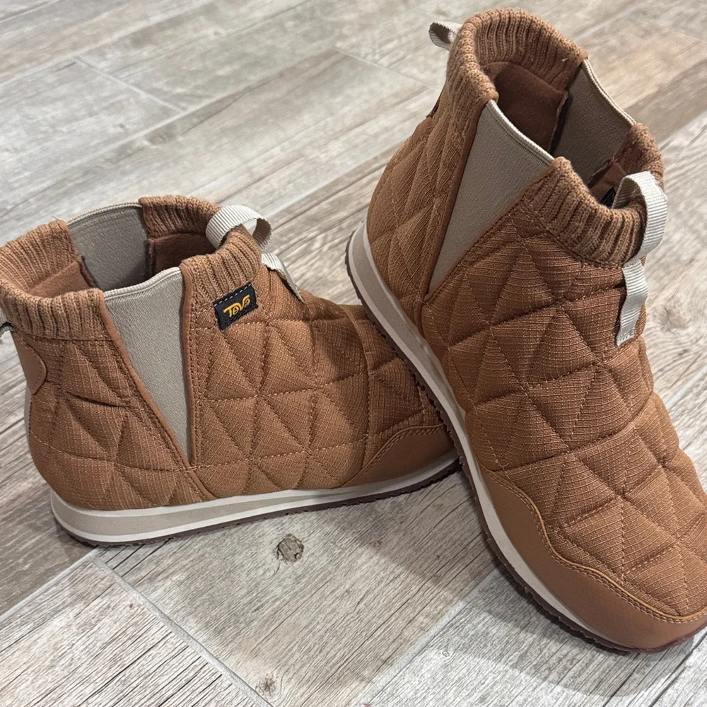 Teva Women's Size 7 ReEmber Mid Lion Tan Brown Ankle Boots - Picture 7 of 7